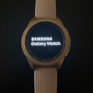 Samsung Galaxy 42mm Smartwatch